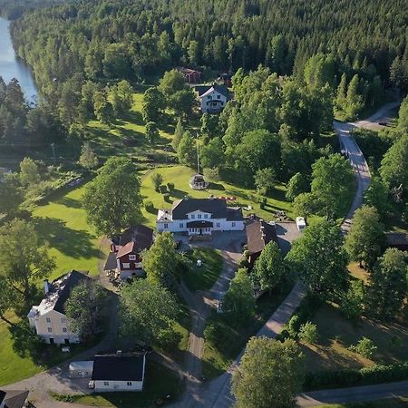 Bredsjoe Gamla Herrgard White Dream Mansion Hällefors Extérieur photo