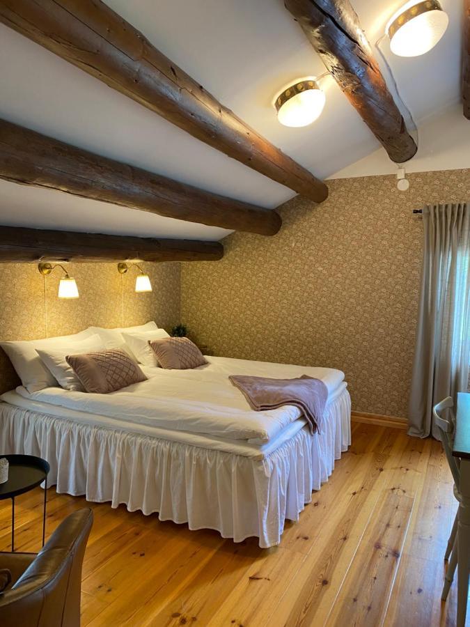 Bredsjoe Gamla Herrgard White Dream Mansion Hällefors Extérieur photo